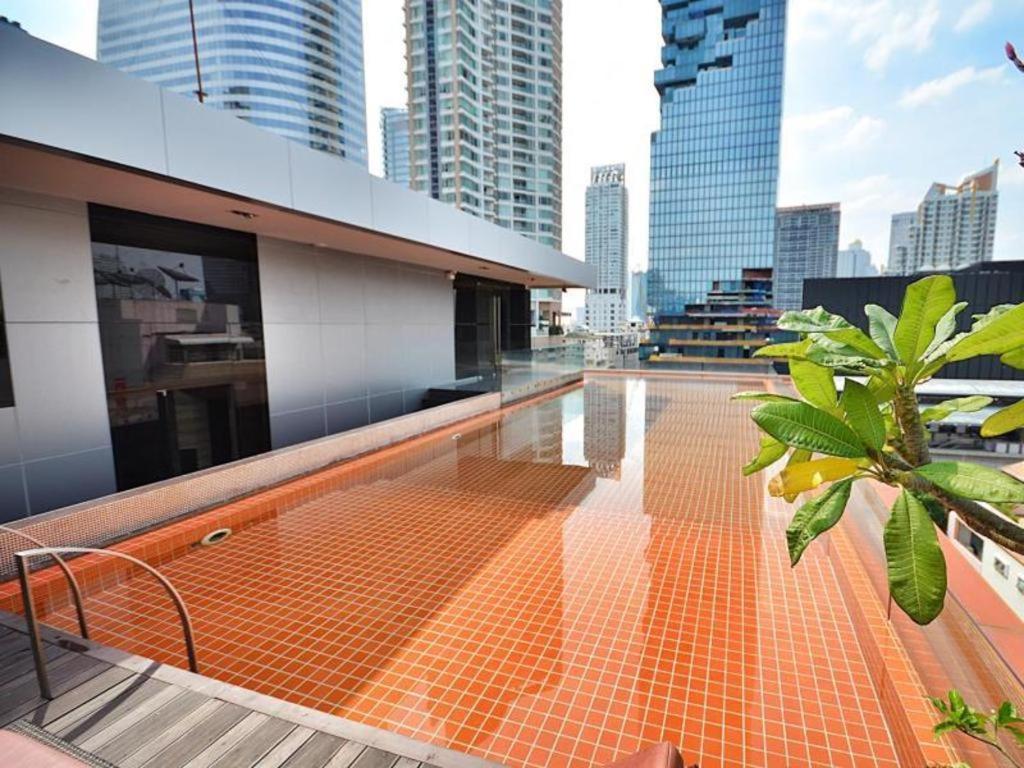The Heritage Silom Hotel Bangkok Exterior foto